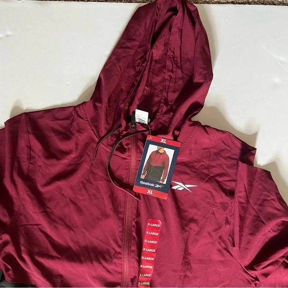 Reebok Zip Up Lightweight Hooded Jacket Mens‎ XL Training NWT Maroon Black - Picture 5 of 11